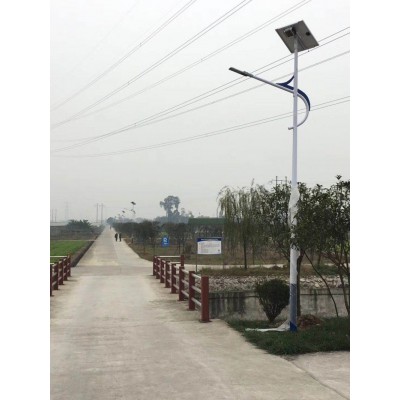 海螺太阳能路灯